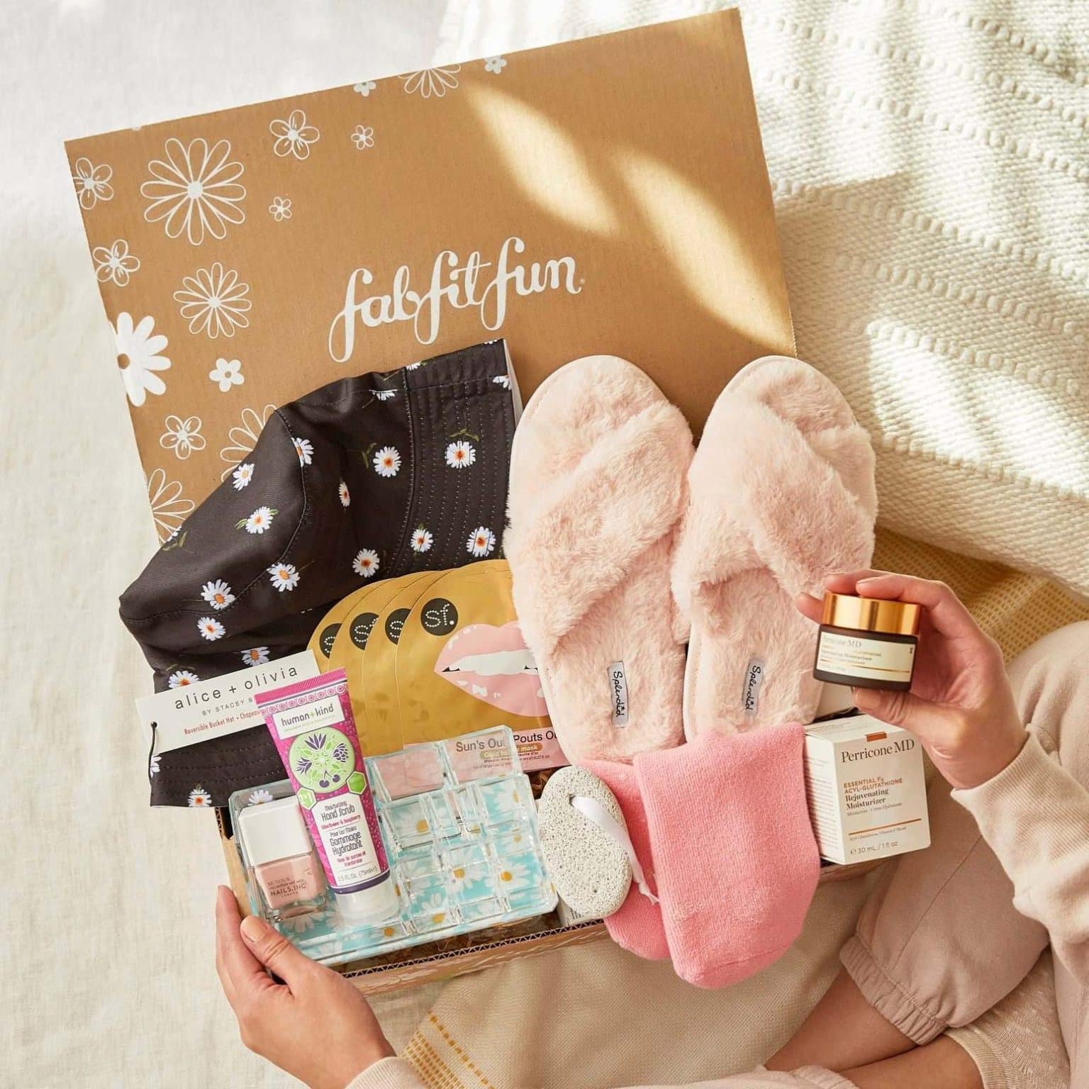 FabFitFun Subscription Review Must Read This Before Buying