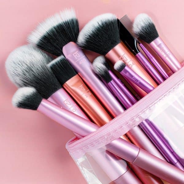 Real Techniques Brushes Review - Must Read This Before Buying