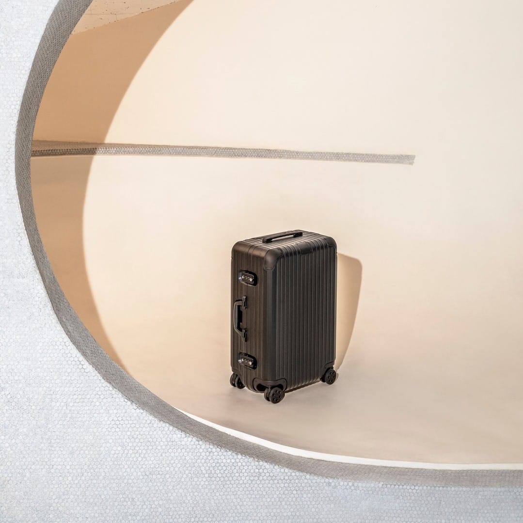 rimowa suitcase with screen