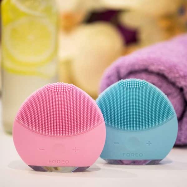 Foreo LUNA Review - Must Read This Before Buying