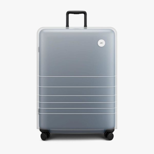 Monos Luggage Review - Must Read This Before Buying