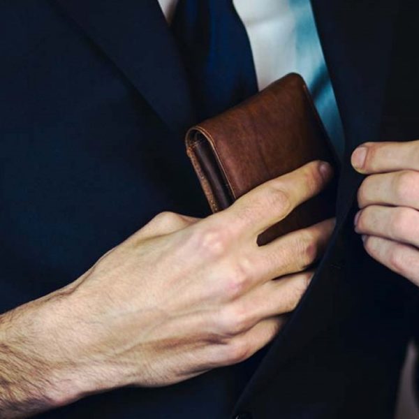 10 Best Wallet Brands for Men - Must Read This Before Buying