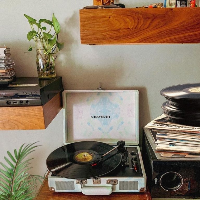 Crosley Review - Must Read This Before Buying