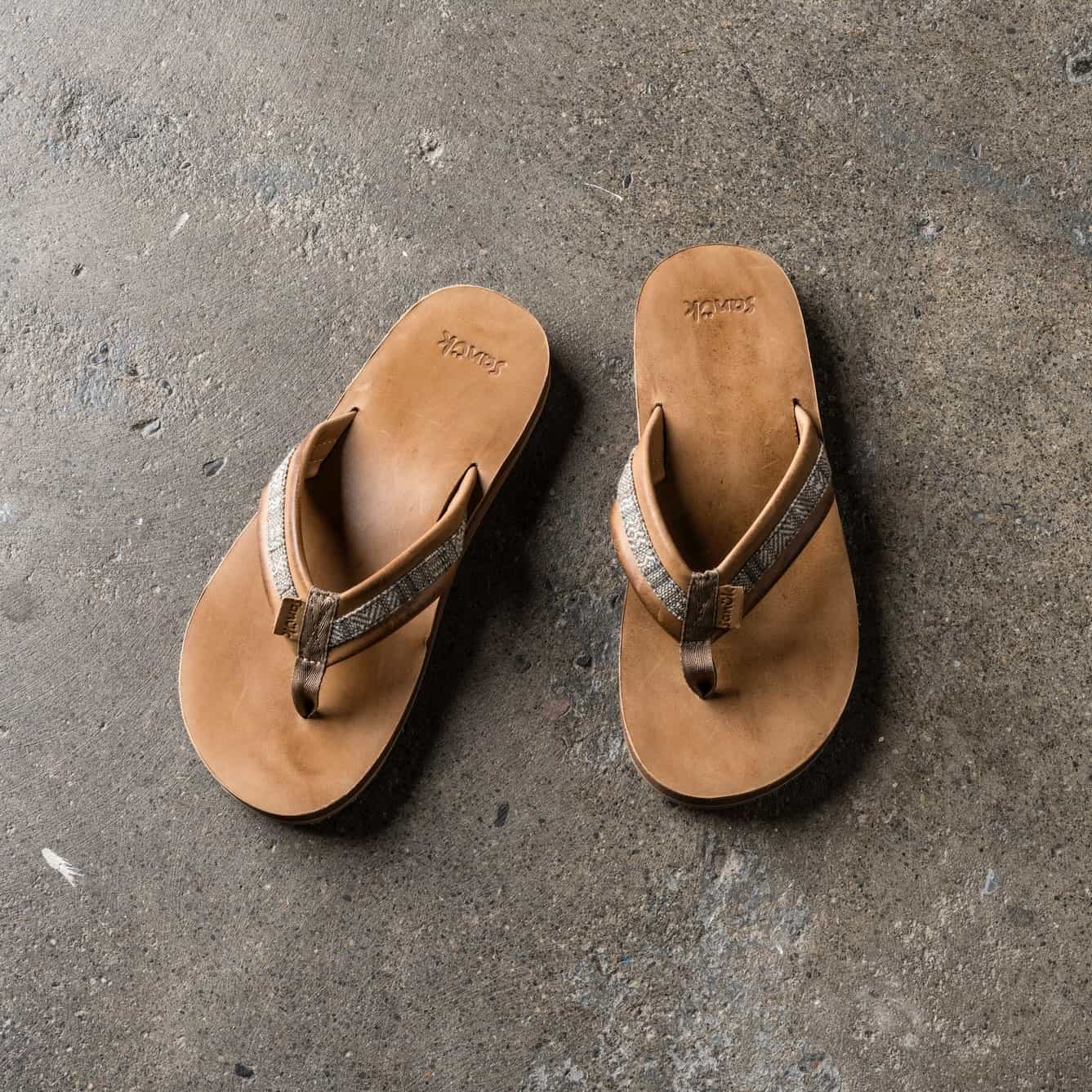 Friday Find: Sanuk Shoes - How To: Simplify