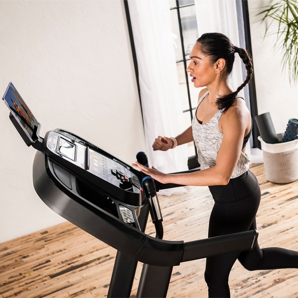 Horizon Fitness 7.0 AT Treadmill 2024: Redefining Affordable, High-Tech Home Workouts