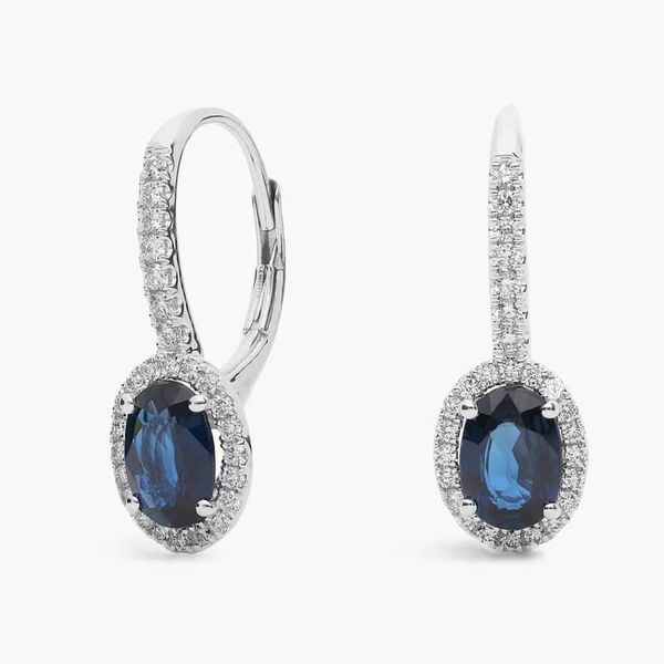 Top Jewelry Gift Ideas for the Holiday Season: A Guide to Blue Nile's Sparkling Selections